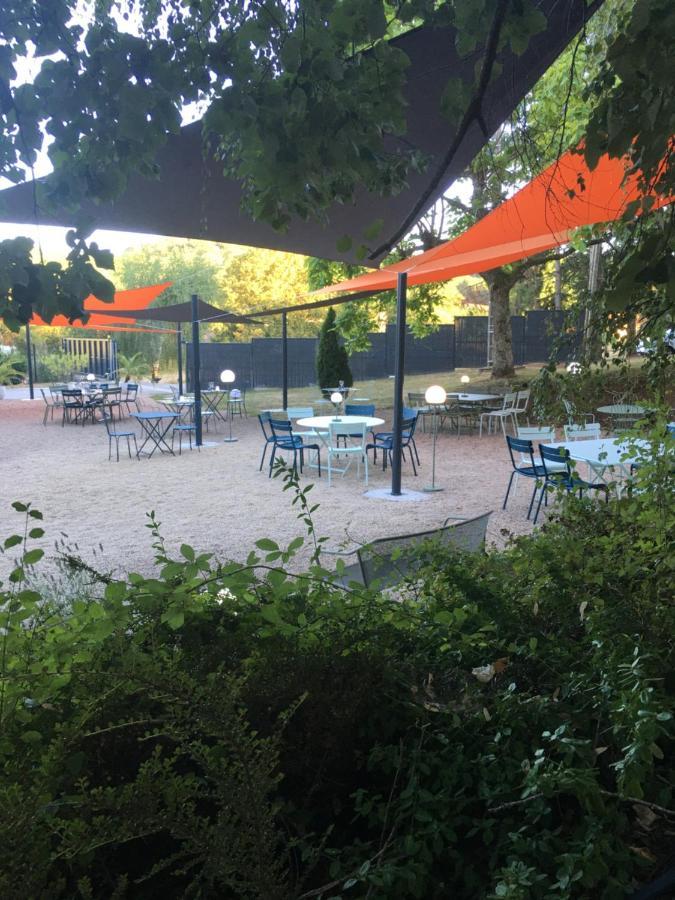 Hôtel logis restaurant La Fontaine Mantry Exterior foto